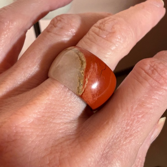 Vintage carnelian and white quartz Solid Stone Wide Band Ring - Picture 15 of 16